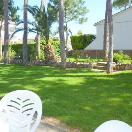 Comodo Con Terraza Y Piscina Comunitaria, Cerca De La Playa De Riells - Hisp-236-15 * Torroella de Montgrí