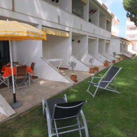Appartement Comodo Con Terraza Y Piscina Comunitaria, Cerca De La Playa De Riells - Hisp-236-15 *